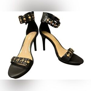 Gianni Bini Black and Gold Studded Heels Sz 8M